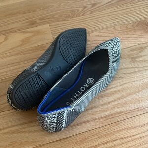Rothy’s The Point Python Black and White Rare Retired Shoe Style Flats Size 7